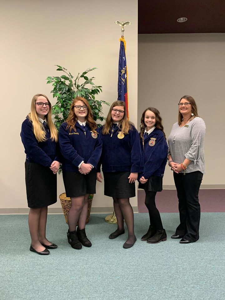 WCMS FFA Members Present Projects to Board Members