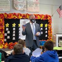 Supt. Woods Visits MDES 4th Grade Classes
